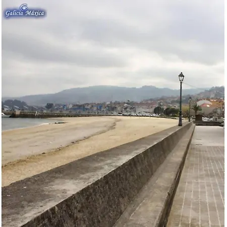 Piso Con Vistas A 30m Playa Vacay * Bueu